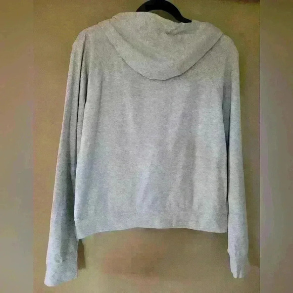 Miiyu | Ultra Soft Hoodie, Ptp 18'' - Picture 3 of 7